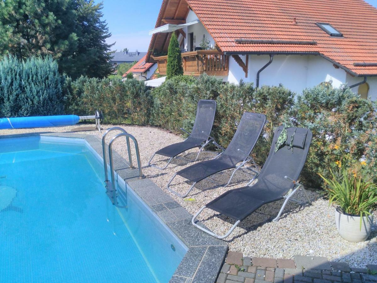Ferienwohnung Und Pension Guertler Mohlsdorf Εξωτερικό φωτογραφία